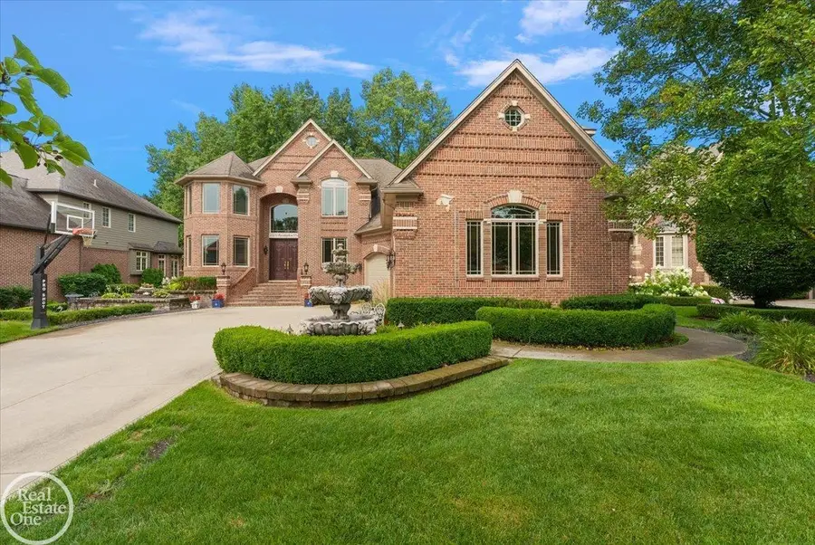 57177 Covington DR, Washington, MI 48094 - #2