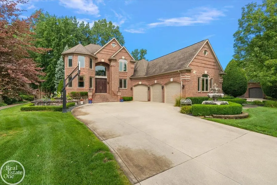 57177 Covington DR, Washington, MI 48094 - #3