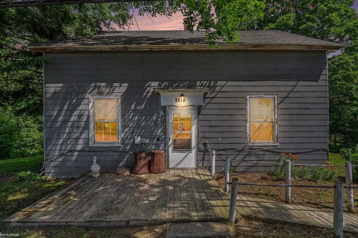 5918 Jeddo RD, Jeddo, MI 48032 - #1