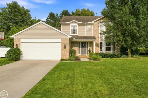 1006 Broad Ax LN, Kimball, MI 48074