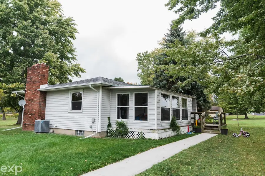 2754 Hayes RD, Yale, MI 48097 - #2