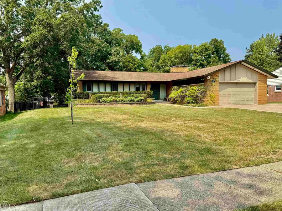 190 S Wilson BLVD, Mount Clemens, MI 48043 - #2