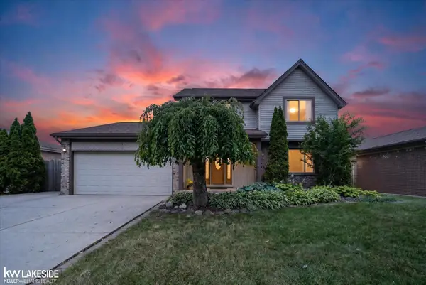 36847 Lodge DR, SterlingHeights, MI 48312