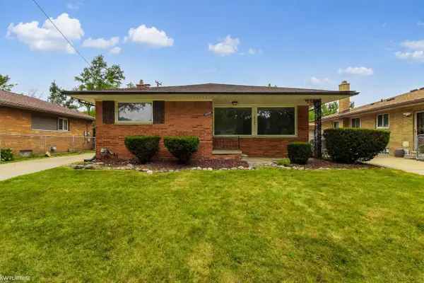24509 Wood ST, StClairShores, MI 48080