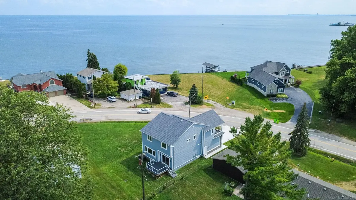 37235 Jefferson AVE, Harrison Township, MI 48045 - #1
