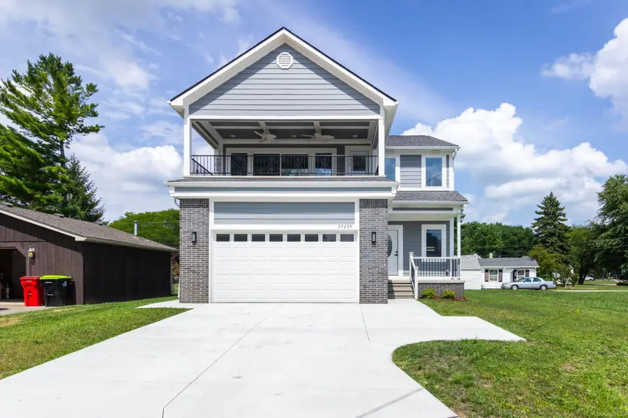 37235 Jefferson AVE, Harrison Township, MI 48045 - #2