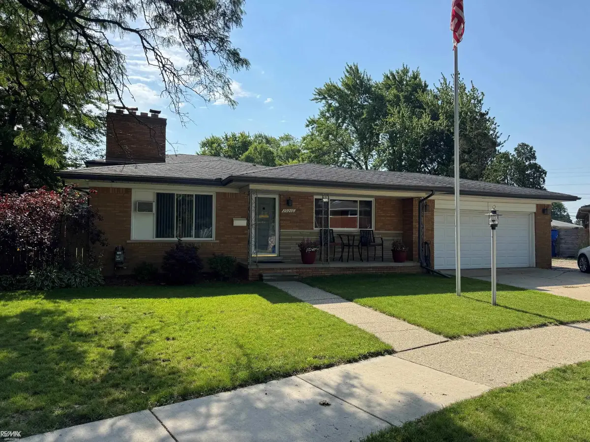 29210 Geraldine, Warren, MI 48093 - #1