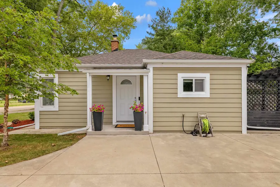 3239 Crooks Rd RD, Rochester Hills, MI 48309 - #3
