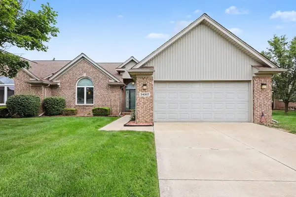 34917 Chickadee RDG, Richmond, MI 48062