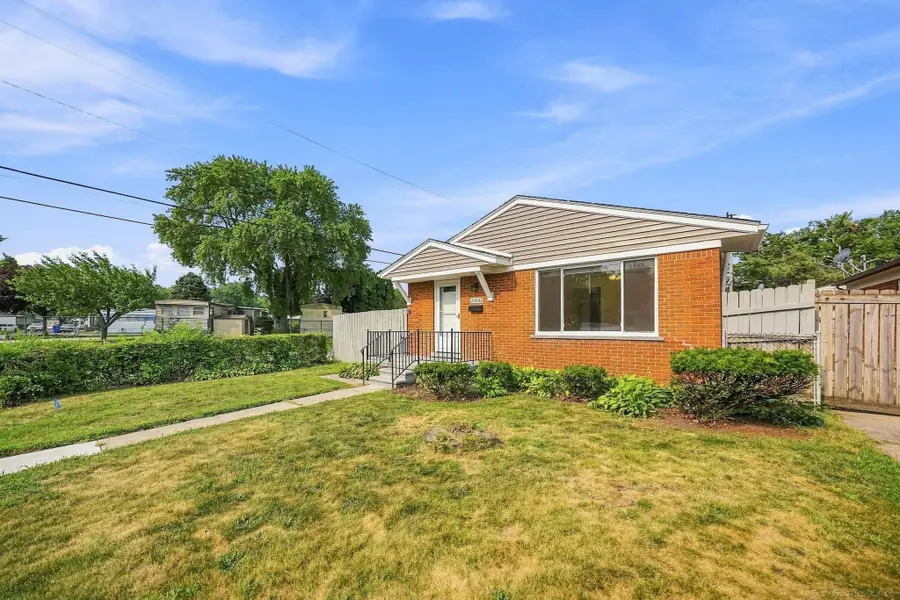 23803 Ada AVE, Warren, MI 48091 - #2