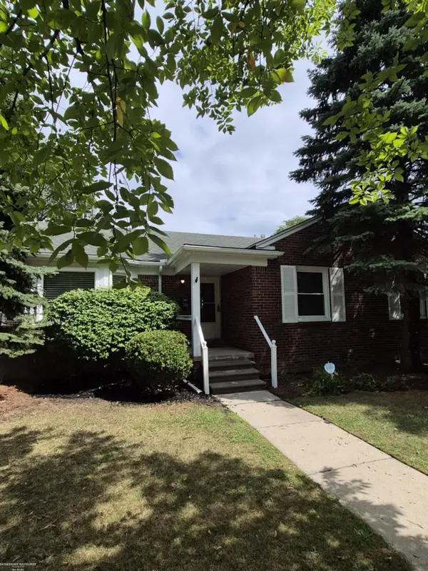 316 Chalfonte AVE, GrossePointeFarms, MI 48236