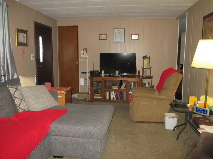 43310 Summit ST, Harrison, MI 48045 - #2