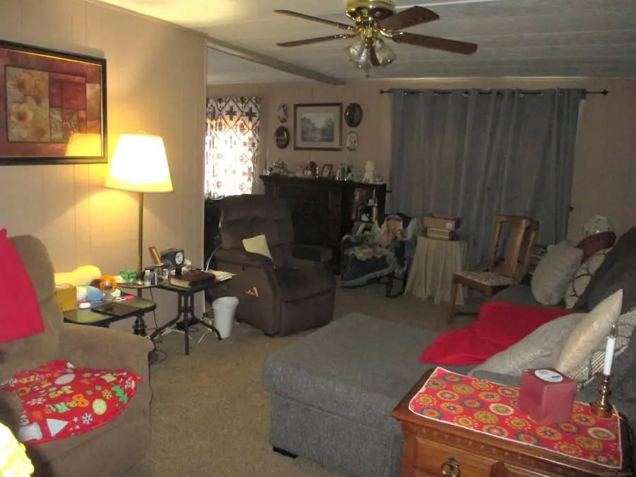 43310 Summit ST, Harrison, MI 48045 - #3