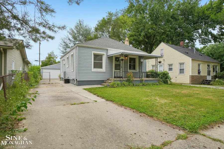 21025 Sunset AVE, Warren, MI 48091 - #2