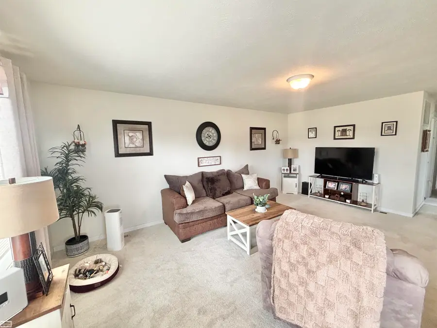 33414 Oak CT, Lenox, MI 48048 - #3