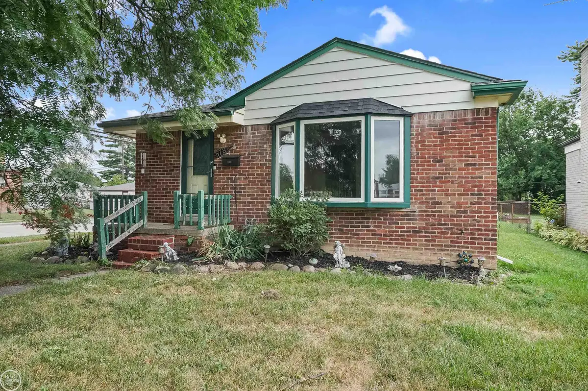 578 Belton ST, Garden City, MI 48135 - #1