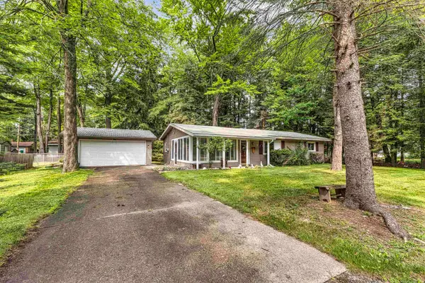 115 Birchwood AVE, Prudenville, MI 48651