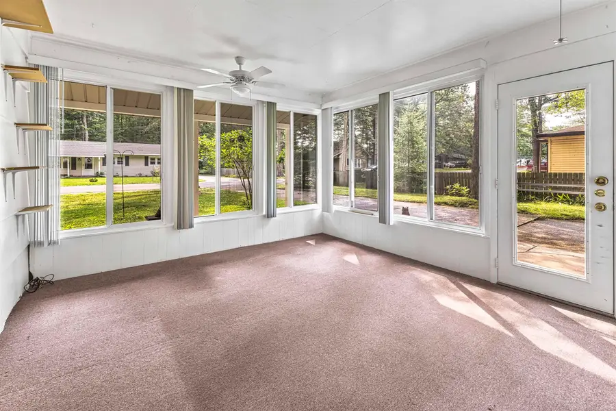 115 Birchwood AVE, Prudenville, MI 48651 - #2