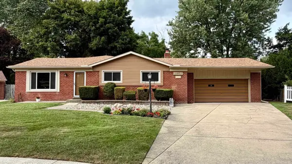 11971 Fairview, SterlingHeights, MI 48312