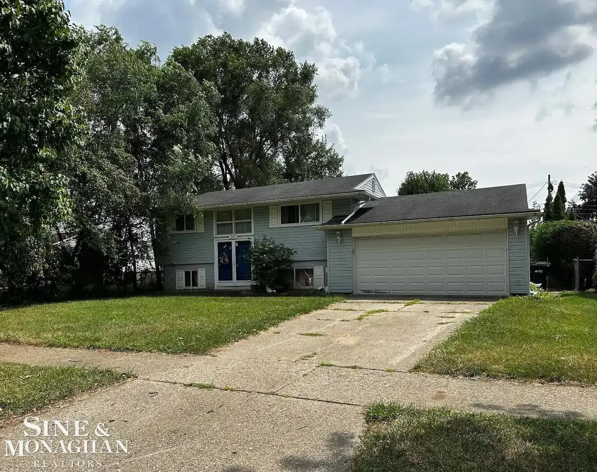8476 Doncaster  DR, Sterling Heights, MI 48312 - #1