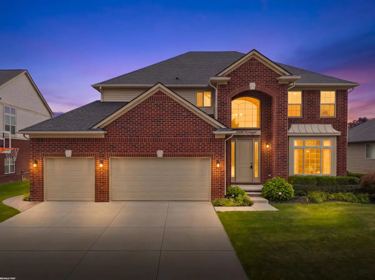 55300 Azinger DR, Macomb, MI 48042 - #1