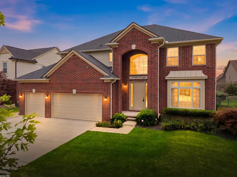 55300 Azinger DR, Macomb, MI 48042 - #2