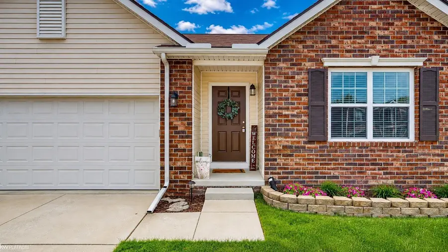 58221 River Oaks DR, New Haven, MI 48048 - #3
