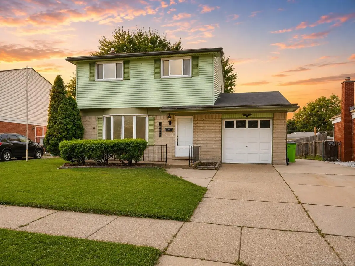 30605 Hennigan  ST, Roseville, MI 48066 - #1