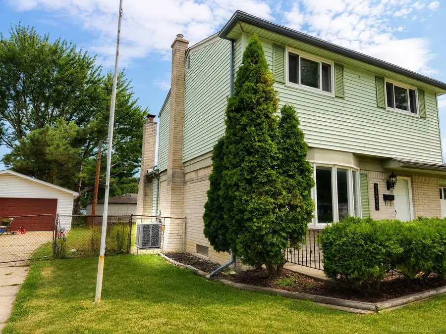 30605 Hennigan  ST, Roseville, MI 48066 - #3