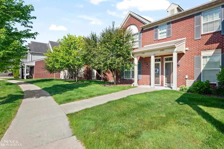29981 Fox Run, Warren, MI 48092 - #2