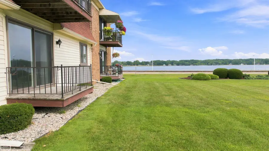 1900 River RD, Marysville, MI 48040 - #2