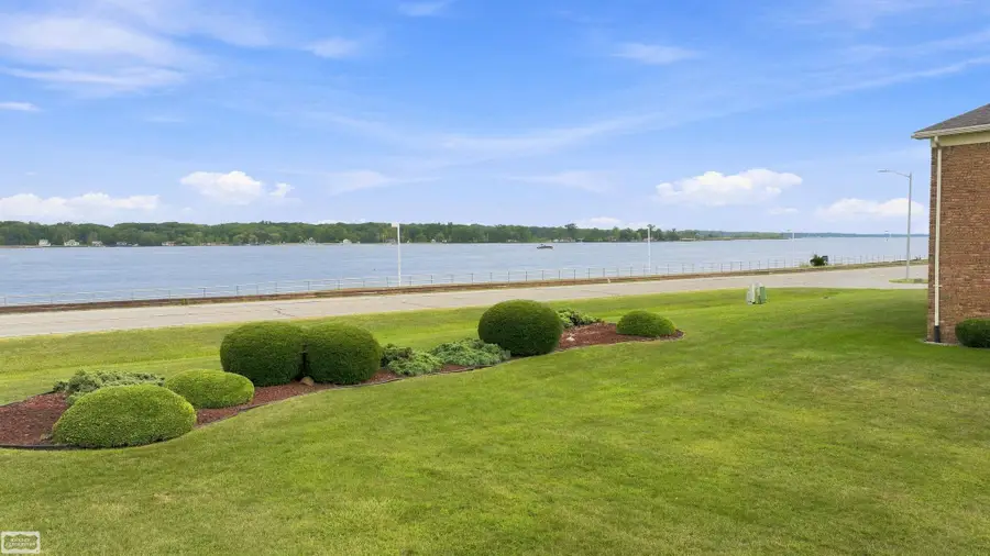 1900 River RD, Marysville, MI 48040 - #3