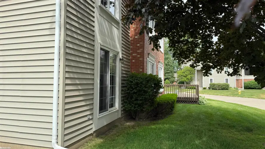37515 Stonegate CIR, Clinton Township, MI 48036 - #2