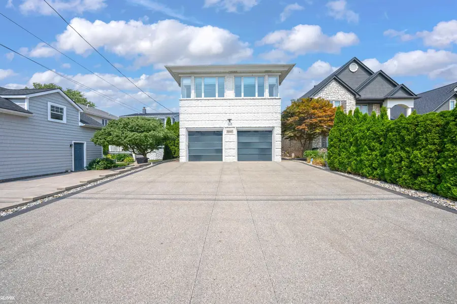 32857 N River RD, Harrison, MI 48045 - #2
