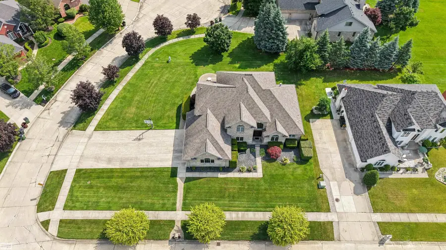 14777 Sparrow DR, Shelby, MI 48315 - #3