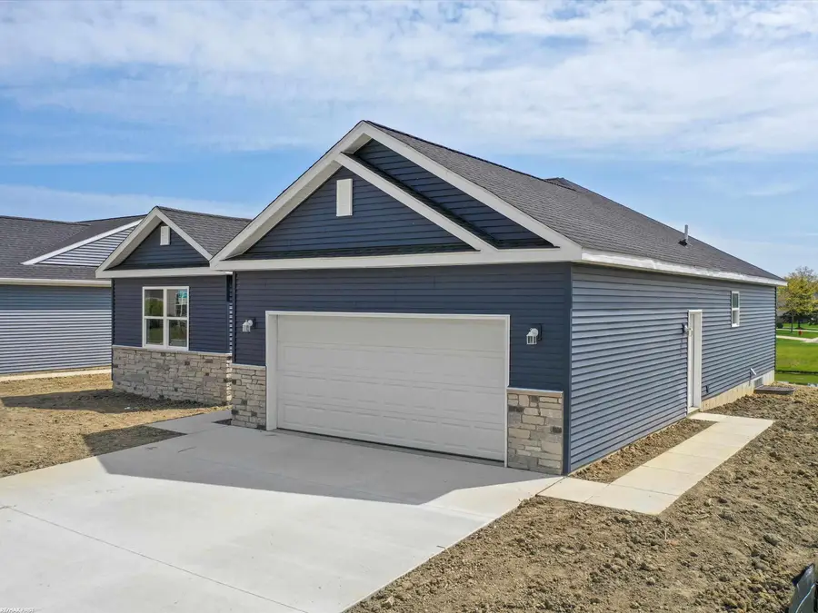 70618 Sunny Brook LN, Richmond, MI 48062 - #2