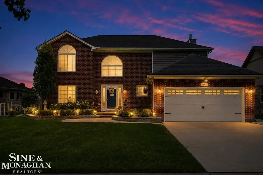 35435 St Clair DR, New Baltimore, MI 48047 - #3