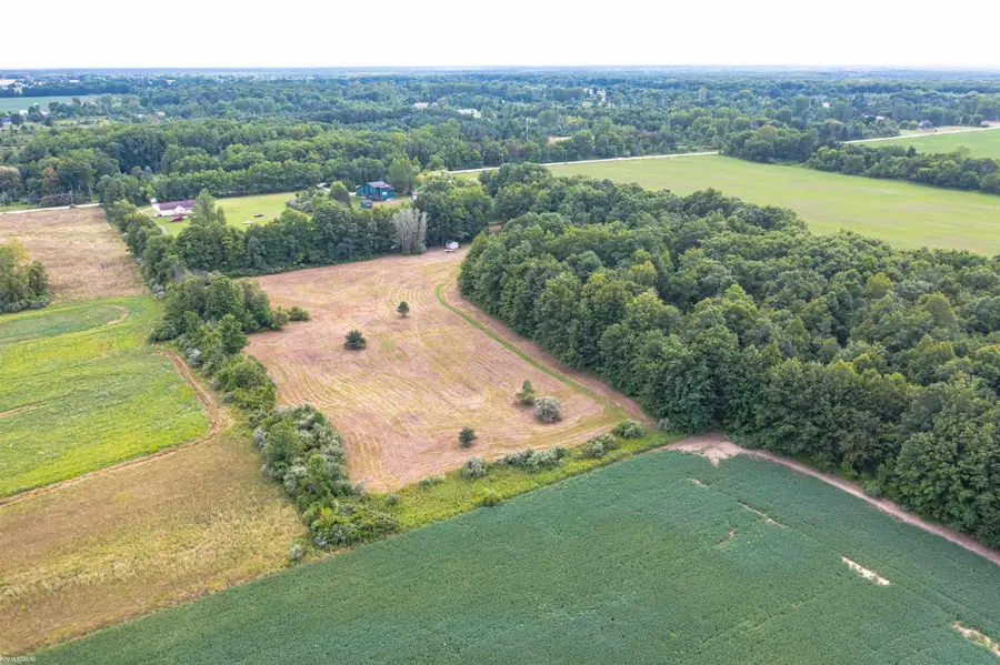 5770 Metcalf RD, Grant, MI 48059 - #2