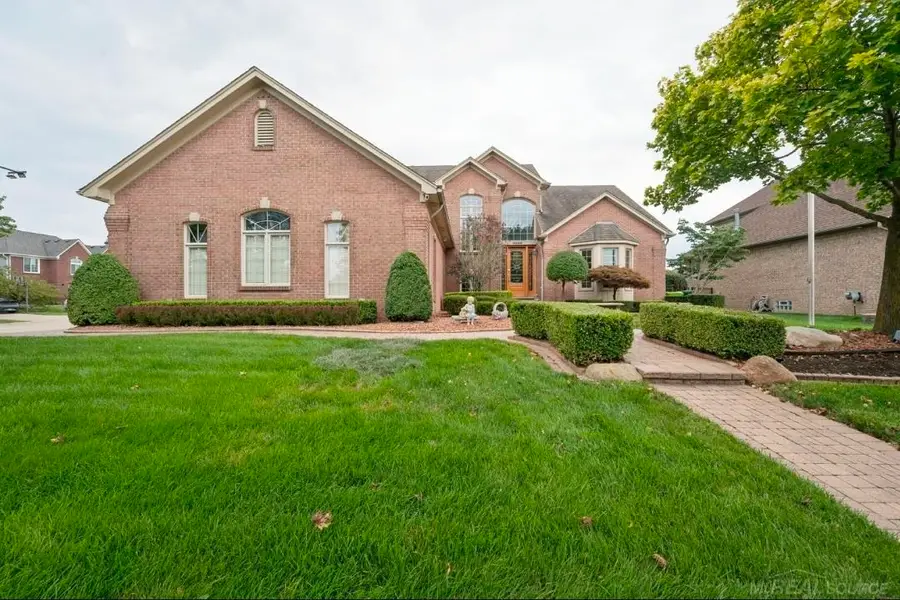 20064 Chesterbrook DR, Macomb, MI 48044 - #2