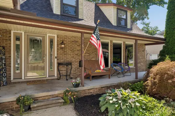 4165 Surrey LN, FortGratiot, MI 48059