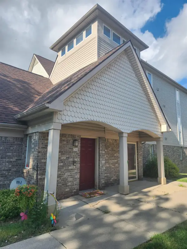 1390 Constance, Pontiac, MI 48340