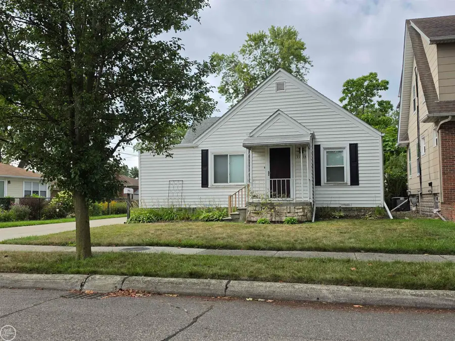 22804 barton ST, Saint Clair Shores, MI 48081 - #2