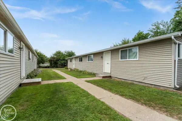 2321-2323 15th ST, PortHuron, MI 48060