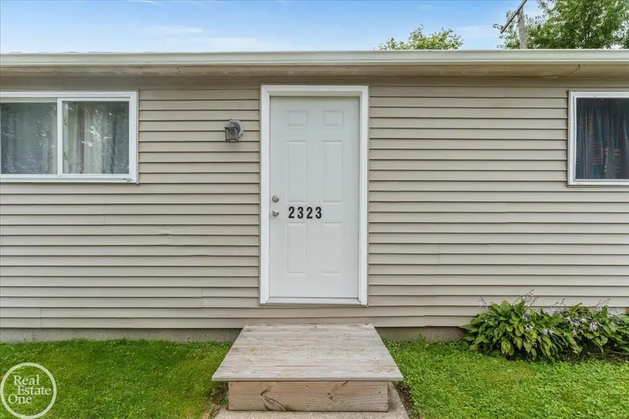 2321-2323 15th ST, Port Huron, MI 48060 - #2