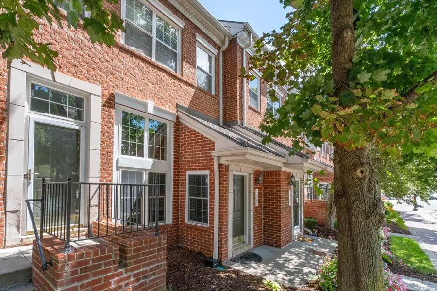 1333 S Washington AVE, Royal Oak, MI 48067 - #2