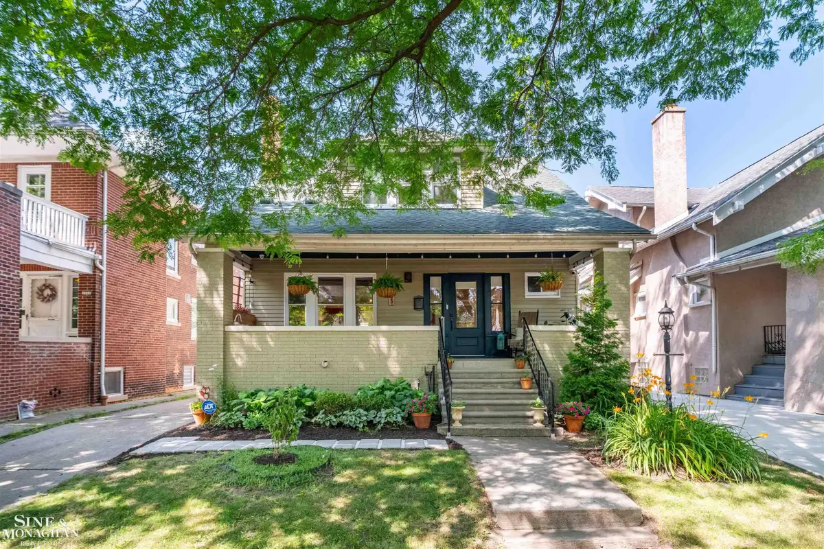 1025 Beaconsfield AVE, Grosse Pointe Park, MI 48230 - #1