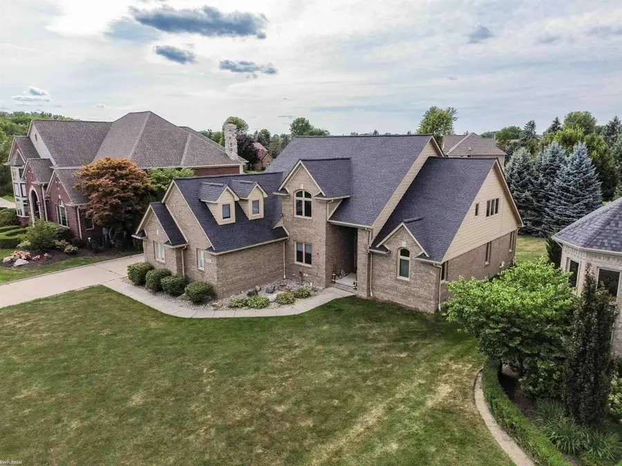 49571 Compass Point, Chesterfield, MI 48047 - #2