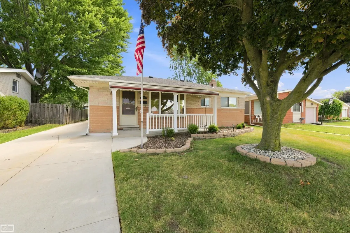 30648 Calahan ST, Roseville, MI 48066 - #1