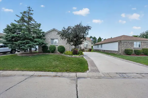 3527 New Boston DR, SterlingHeights, MI 48314
