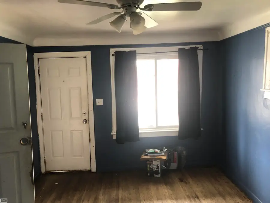 8468 Studebaker AVE, Warren, MI 48089 - #3